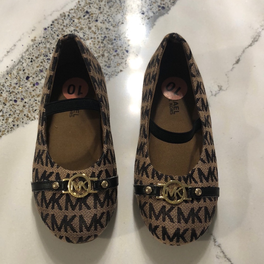 Brand new Michael Kors girls shoes size 10